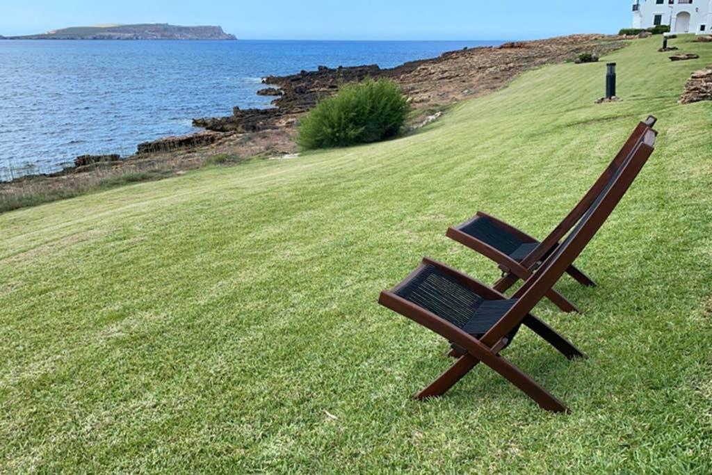 Apartamento Miravent Terraza y Jardin Frente al mar Menorca Fornells  Exterior foto