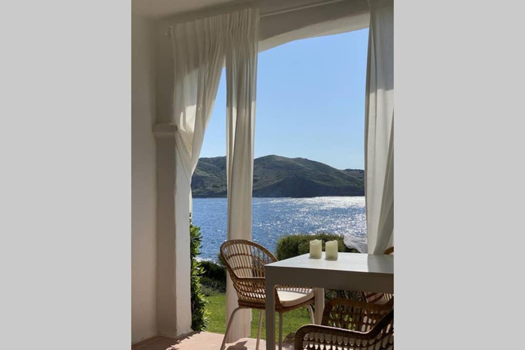 Apartamento Miravent Terraza y Jardin Frente al mar Menorca Fornells  Exterior foto
